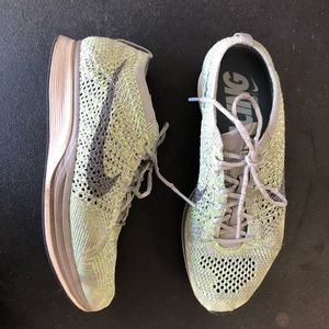 Nike racing size 6 woman’s